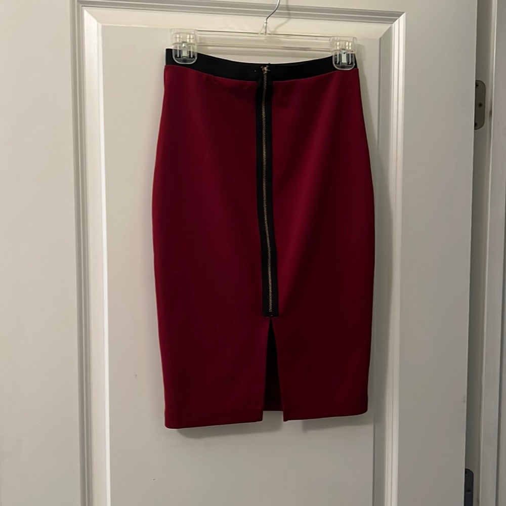 Burgundy pencil skirt